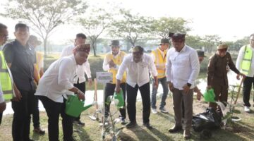 Menteri Lingkungan Hidup-PTPN IV PalmCo Luncurkan Gerakan Tanam 1,5 Juta Pohon